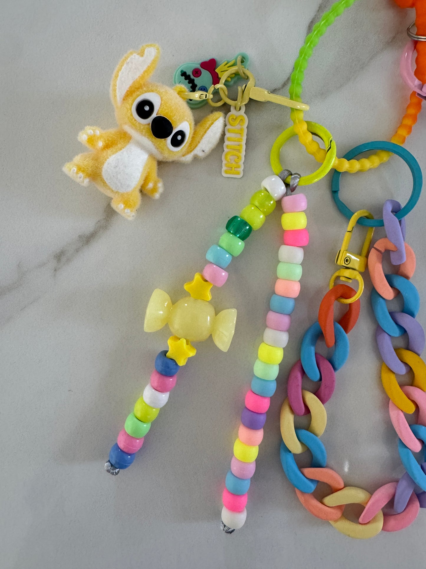 Grigri Stitch Jaune – Édition Trop Choubidou