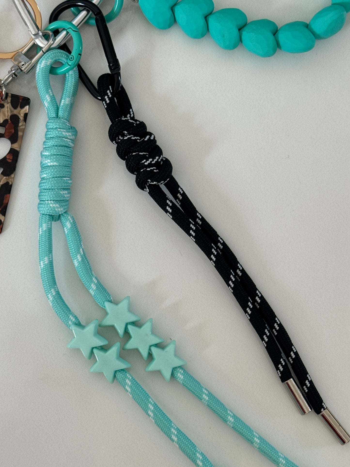 Grigri Chic Menthe & Fleur Noire – Édition Trop Choubidou