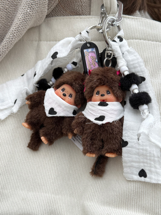 Grigri Monchhichi – Gaze de coton cœurs noirs | Édition Trop Choubidou