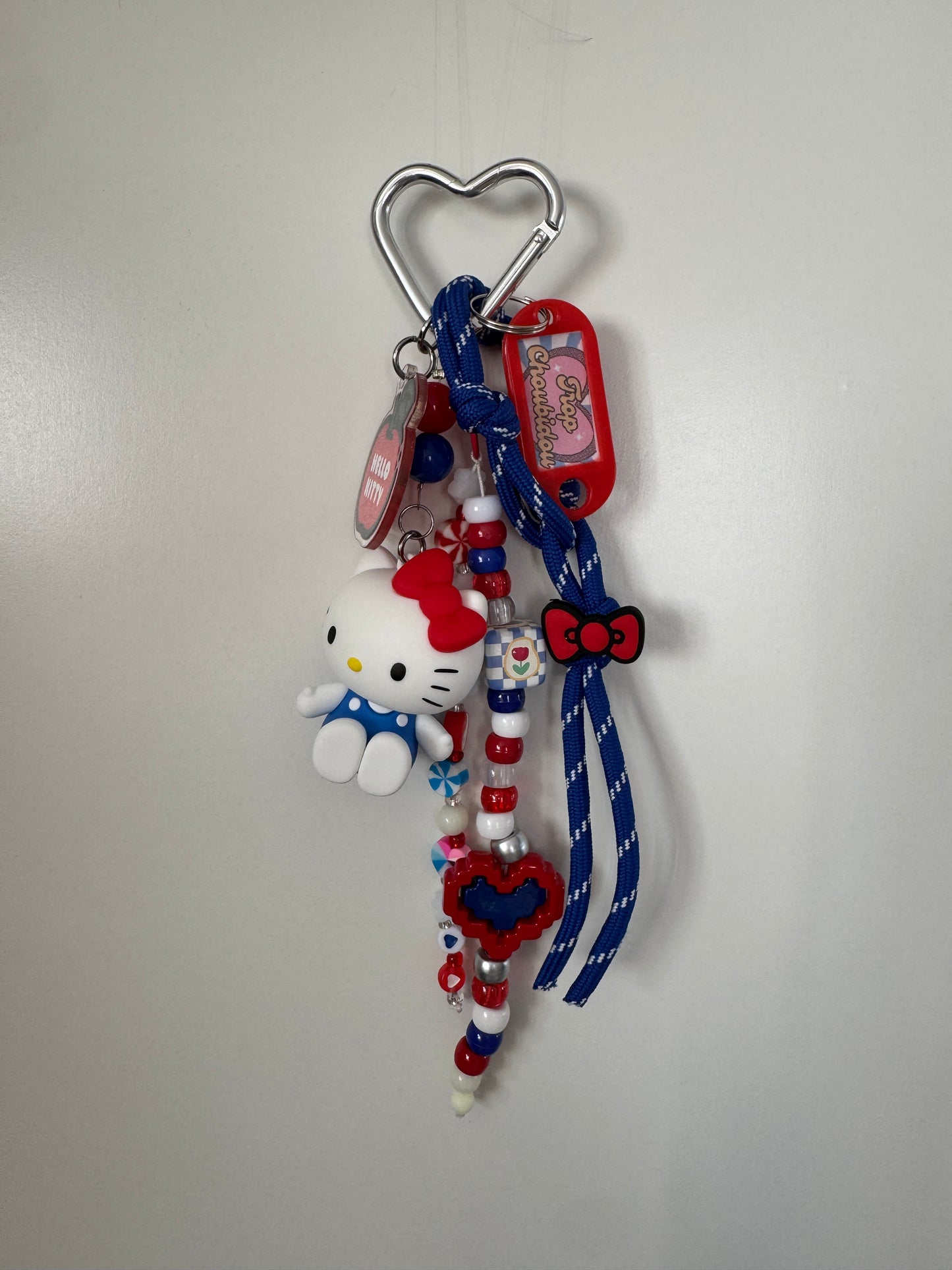 Porte-clés Hello Kitty – Édition Trop Choubidou